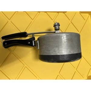 HAWKINS Hevibase Double Thick Base 2 Liter Aluminum Pressure Cooker Vintage